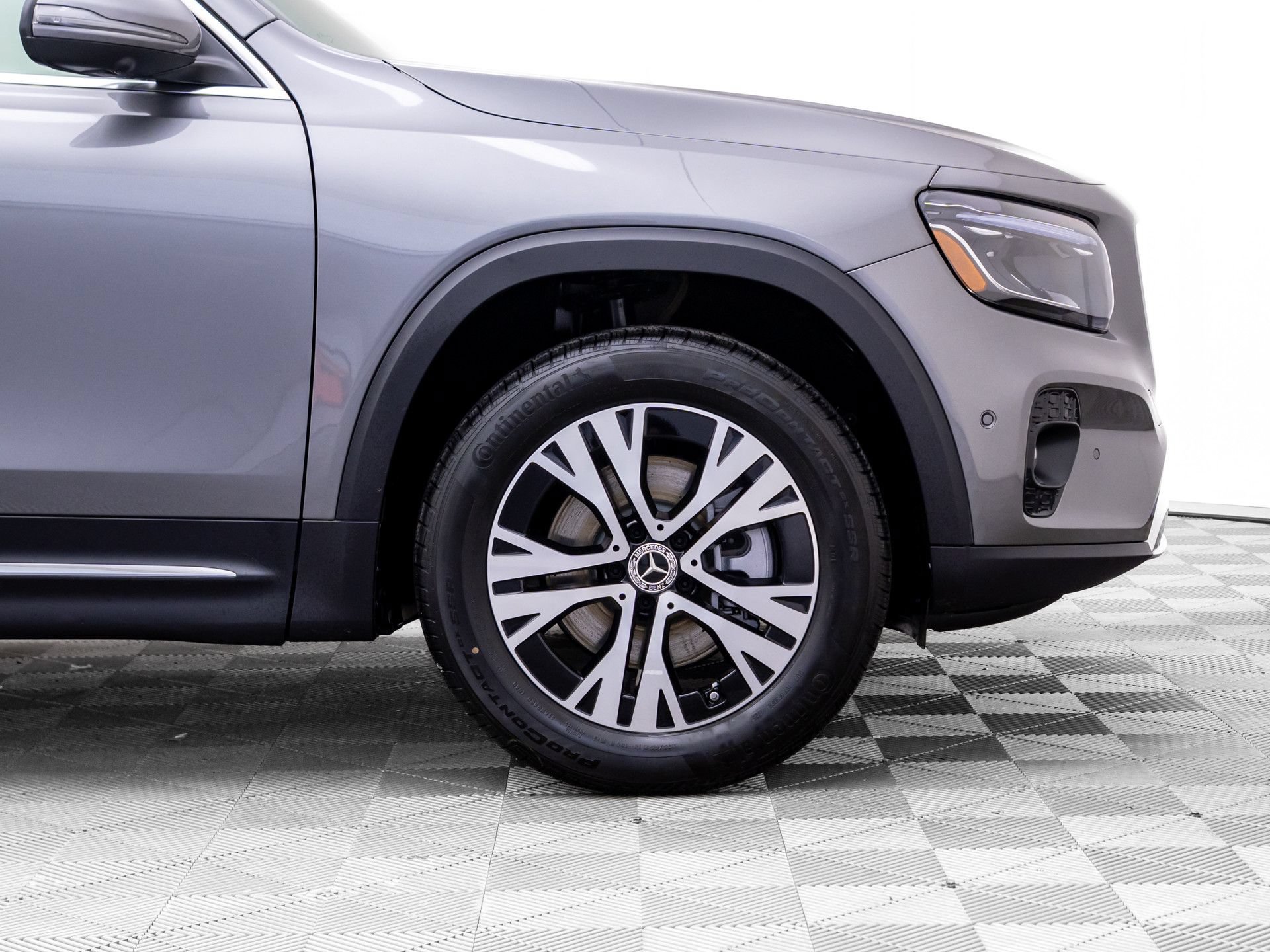 New 2026 Mercedes-Benz GLB 250 4MATIC image 37