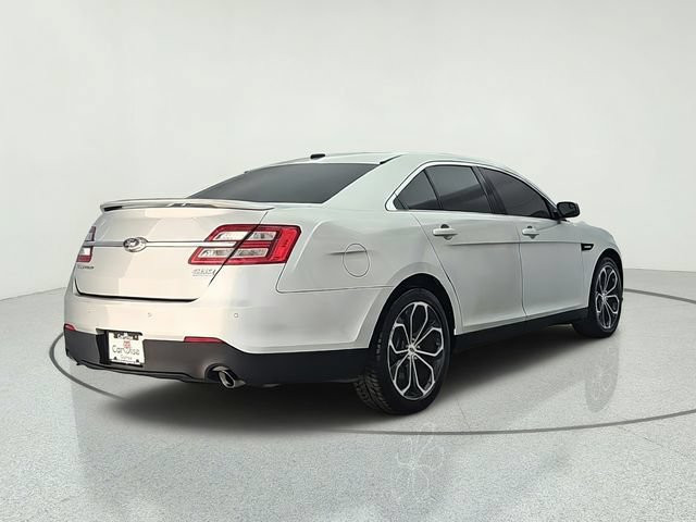 Used 2018 Ford Taurus SHO AWD/4WD image 6