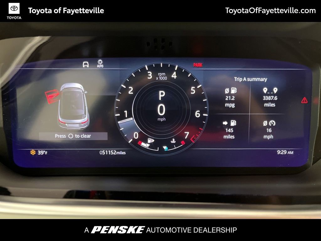 Used 2021 Land Rover Range Rover Evoque SE image 35