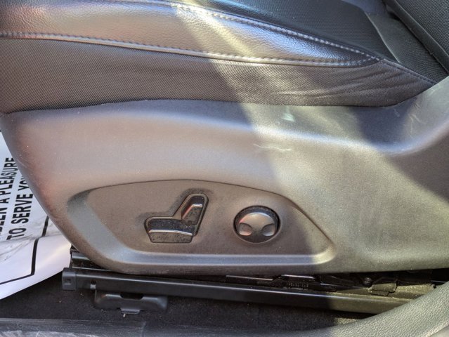 Used 2023 Jeep Compass Limited image 6