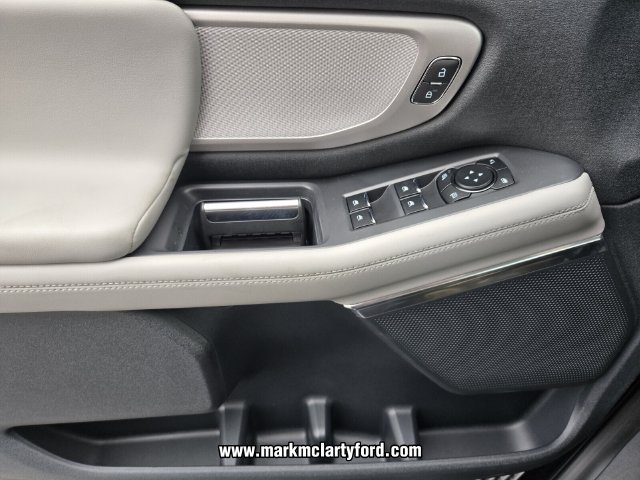 New 2026 Ford Expedition Active RWD image 21