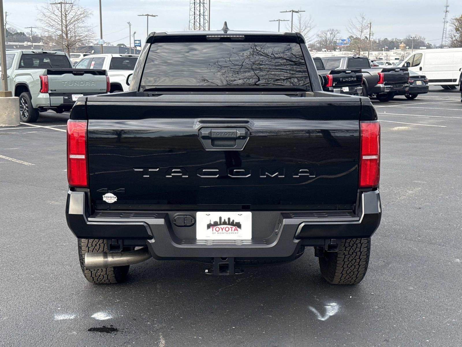 Used 2025 Toyota Tacoma Limited image 4