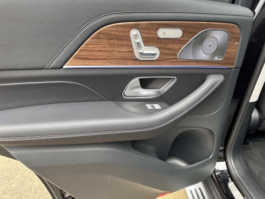 New 2026 Mercedes-Benz GLE 580 4MATIC image 11