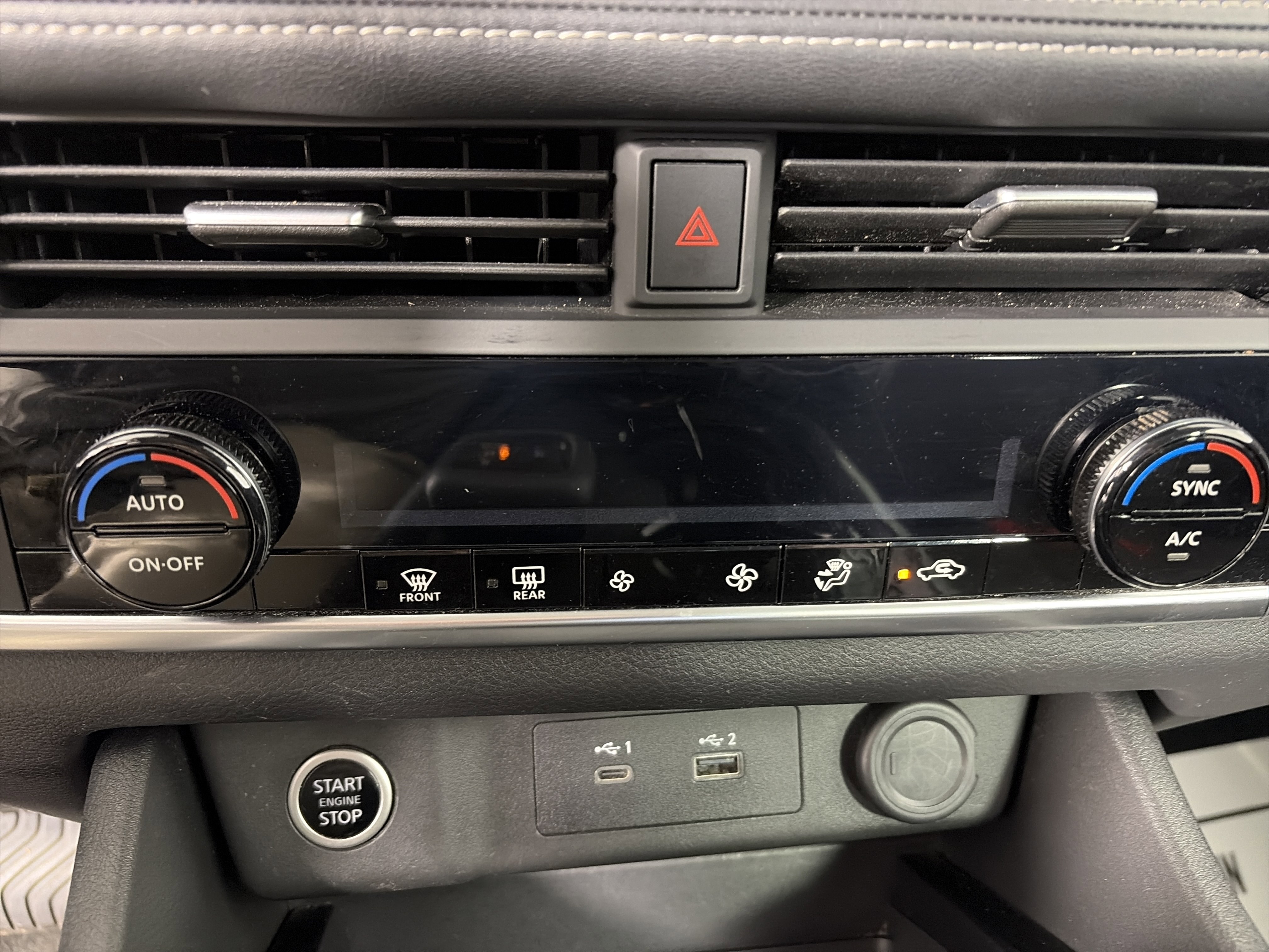 Used 2023 Nissan Rogue SV AWD/4WD image 20