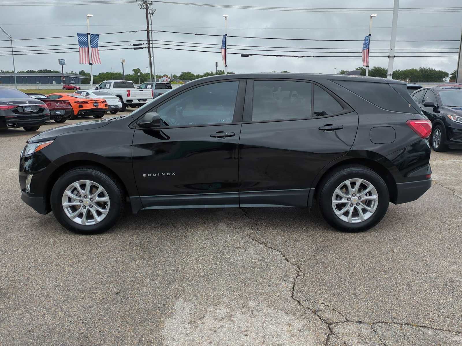 Used 2020 Chevrolet Equinox LS w/ LS Convenience Package FWD image 5