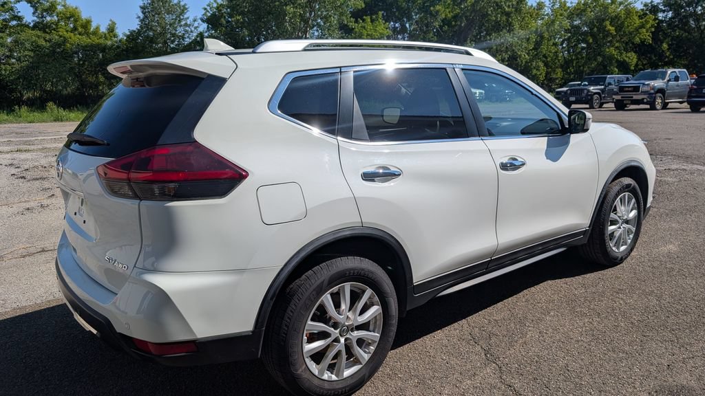 Used 2020 Nissan Rogue SV AWD/4WD image 4