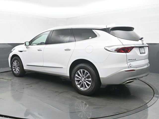 Used 2024 Buick Enclave Premium FWD image 3