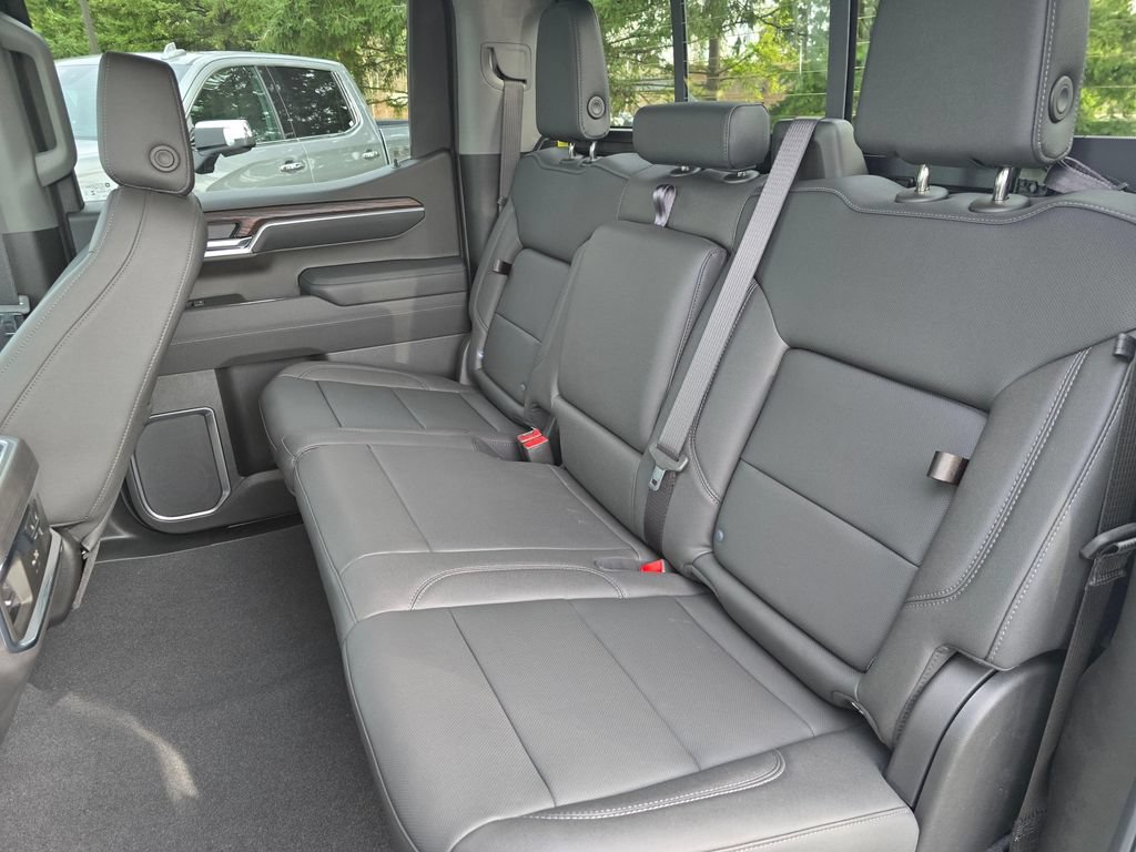 Used 2026 GMC Sierra 1500 SLT w/ SLT Premium Plus Package AWD/4WD image 18