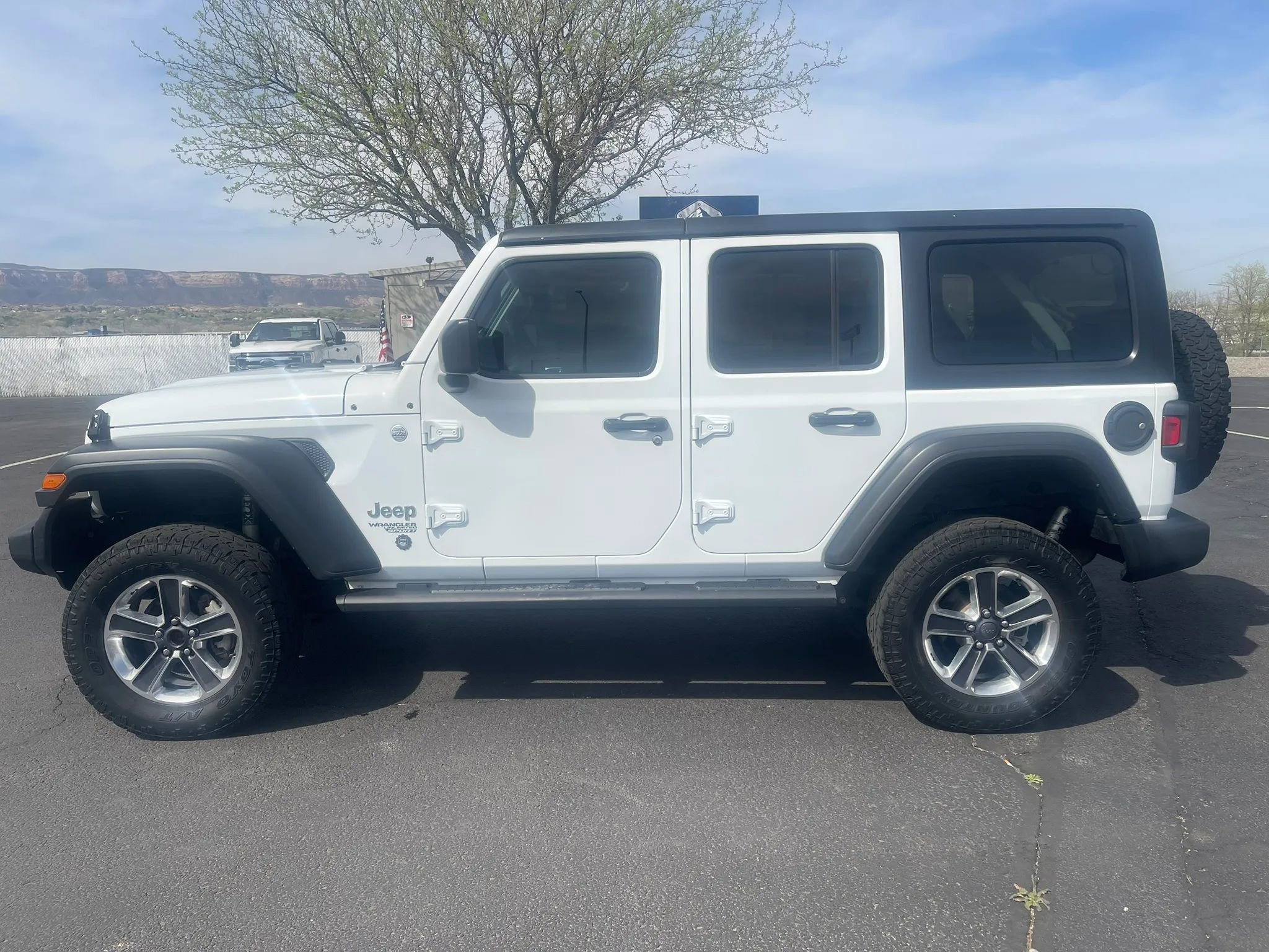 Used 2018 Jeep Wrangler Unlimited Sport S image 1
