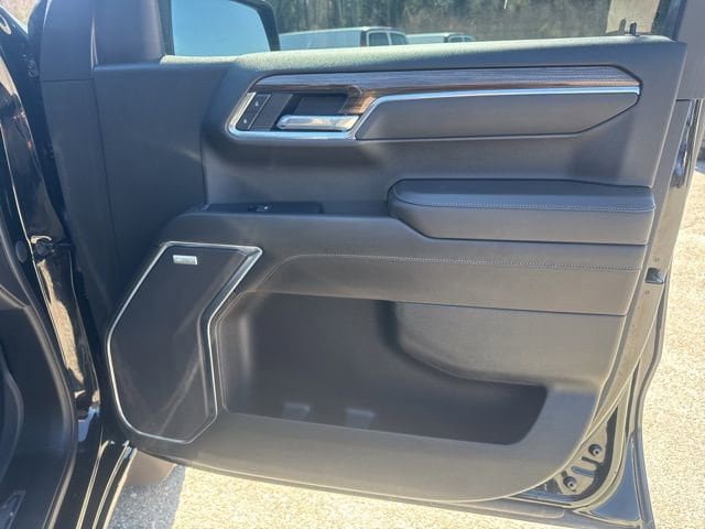 Used 2022 Chevrolet Silverado 1500 LT Trail Boss w/ Convenience Package II AWD/4WD image 37