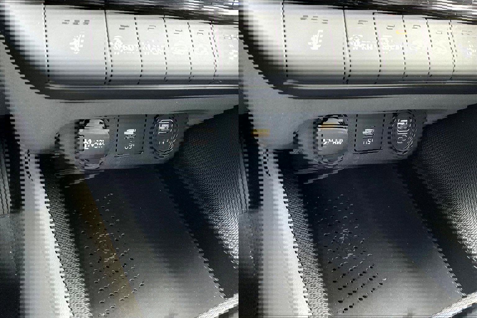 Certified 2023 Hyundai Elantra SEL w/ Convenience Package FWD image 15