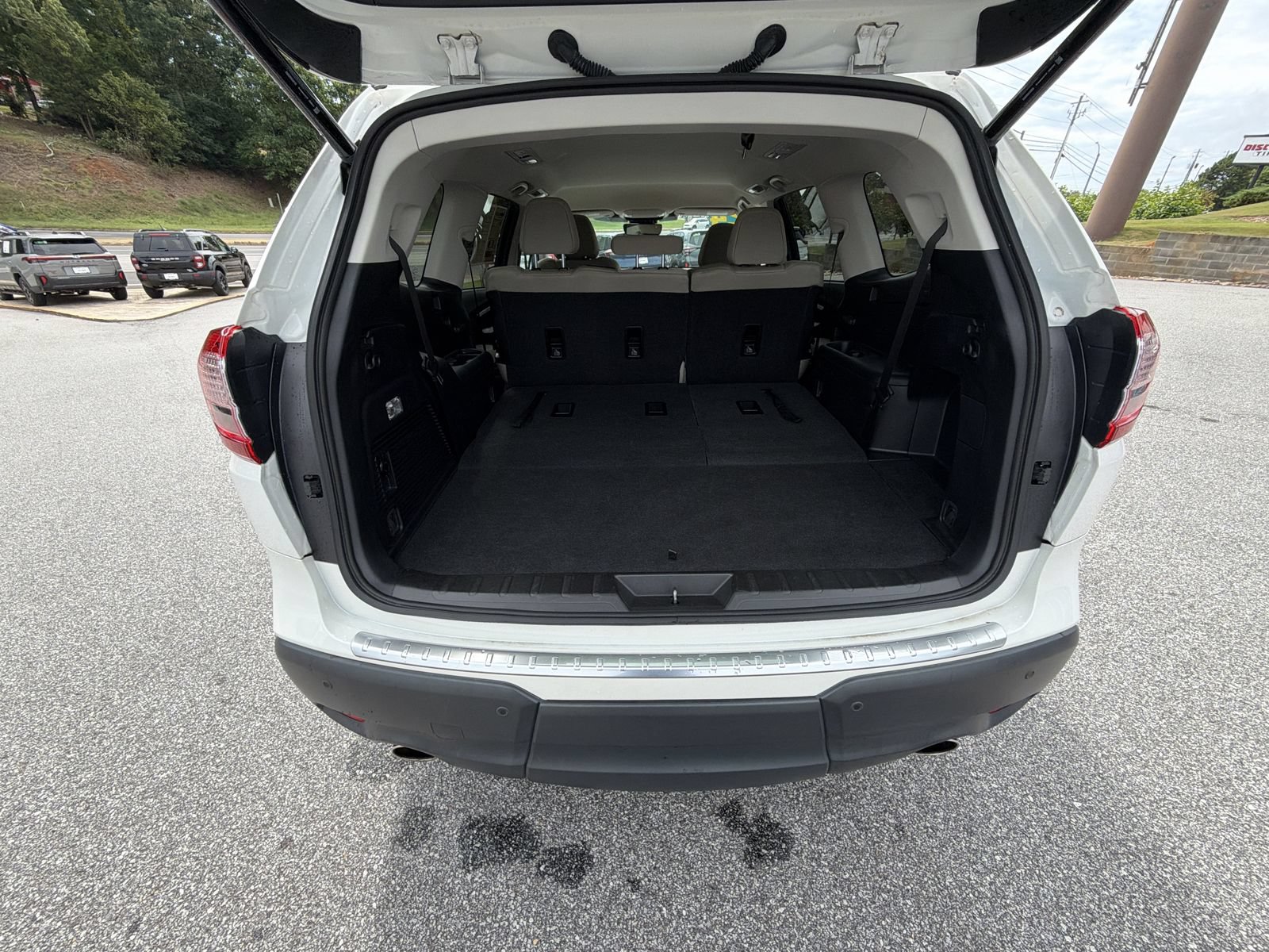 Certified 2024 Subaru Ascent Premium w/ Convenience Package AWD/4WD image 30
