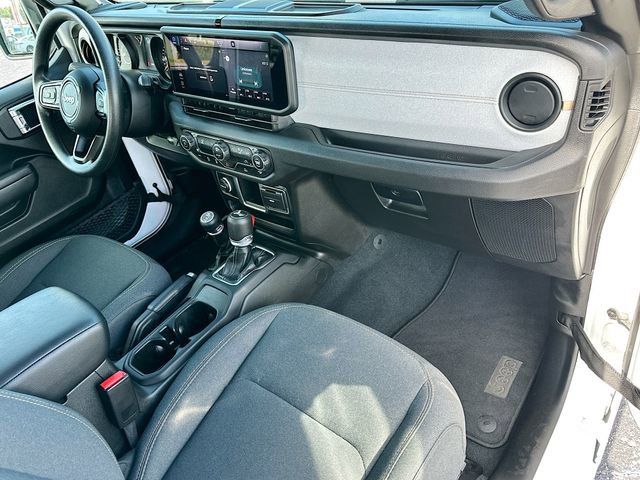 Used 2024 Jeep Wrangler Sport AWD/4WD image 27