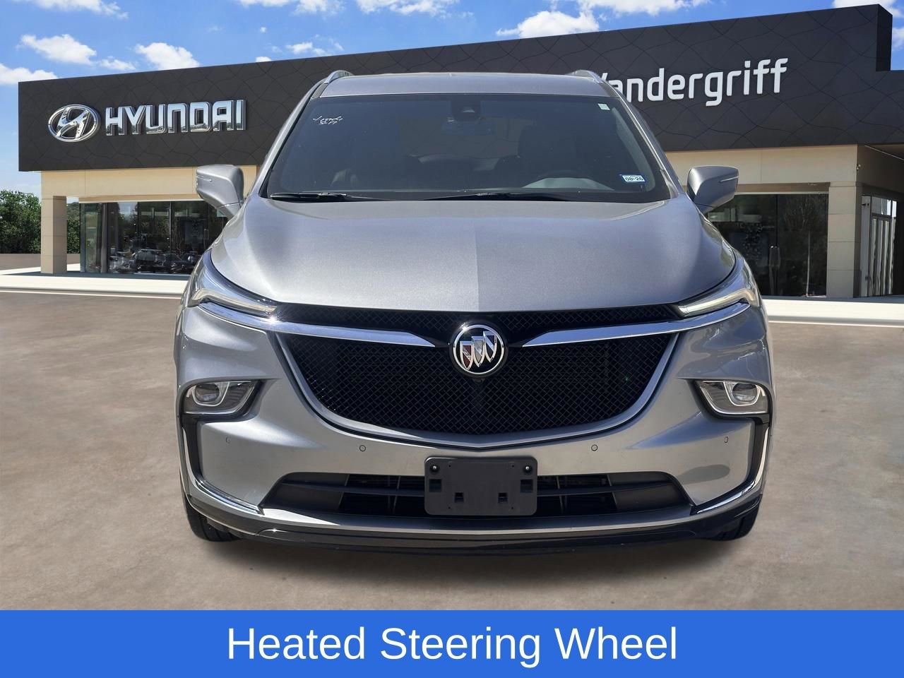 Used 2023 Buick Enclave Essence w/ Sport Touring Edition image 7