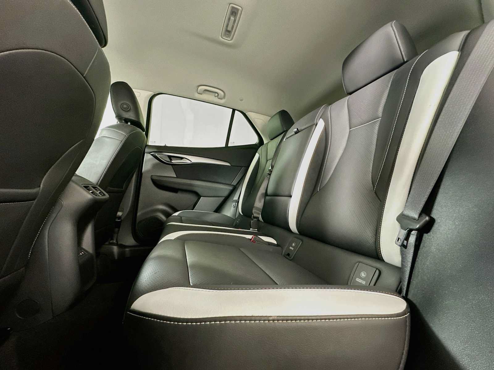 Used 2025 Buick Envision Sport Touring AWD/4WD image 22