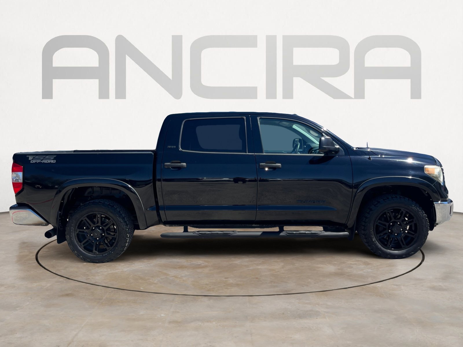Used 2018 Toyota Tundra SR5 image 10