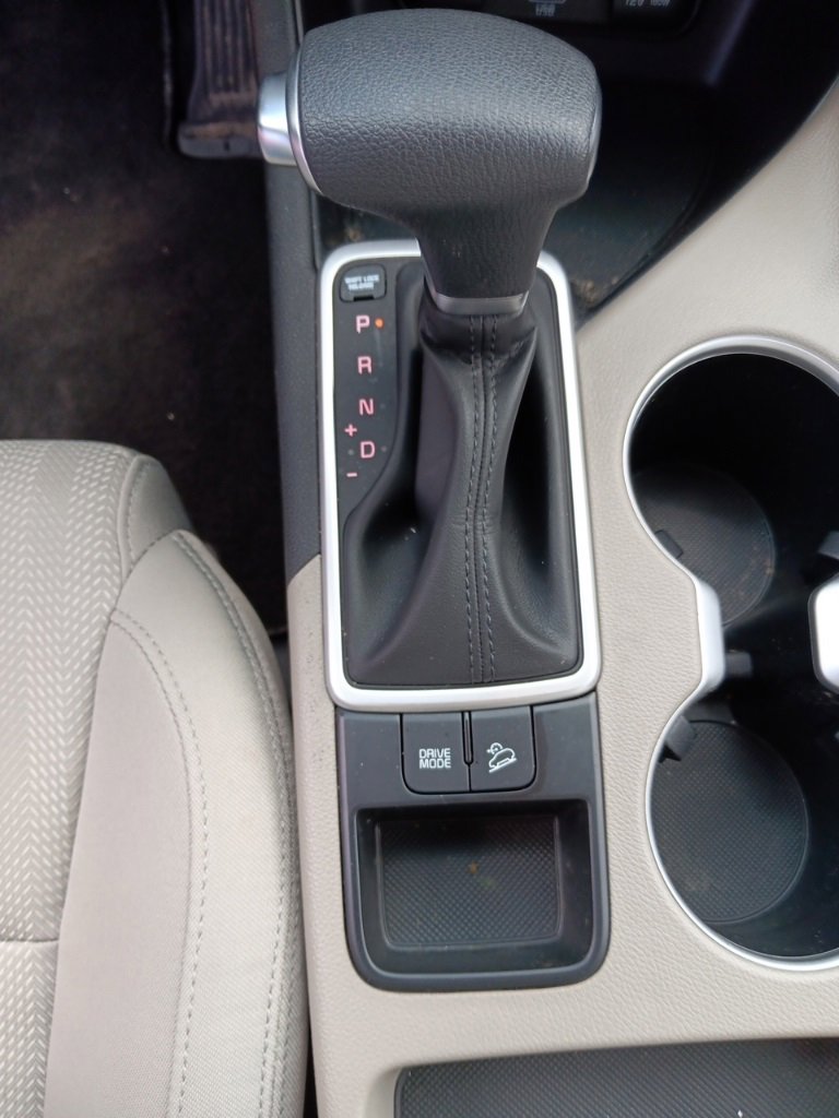 Used 2022 Kia Sportage LX image 11