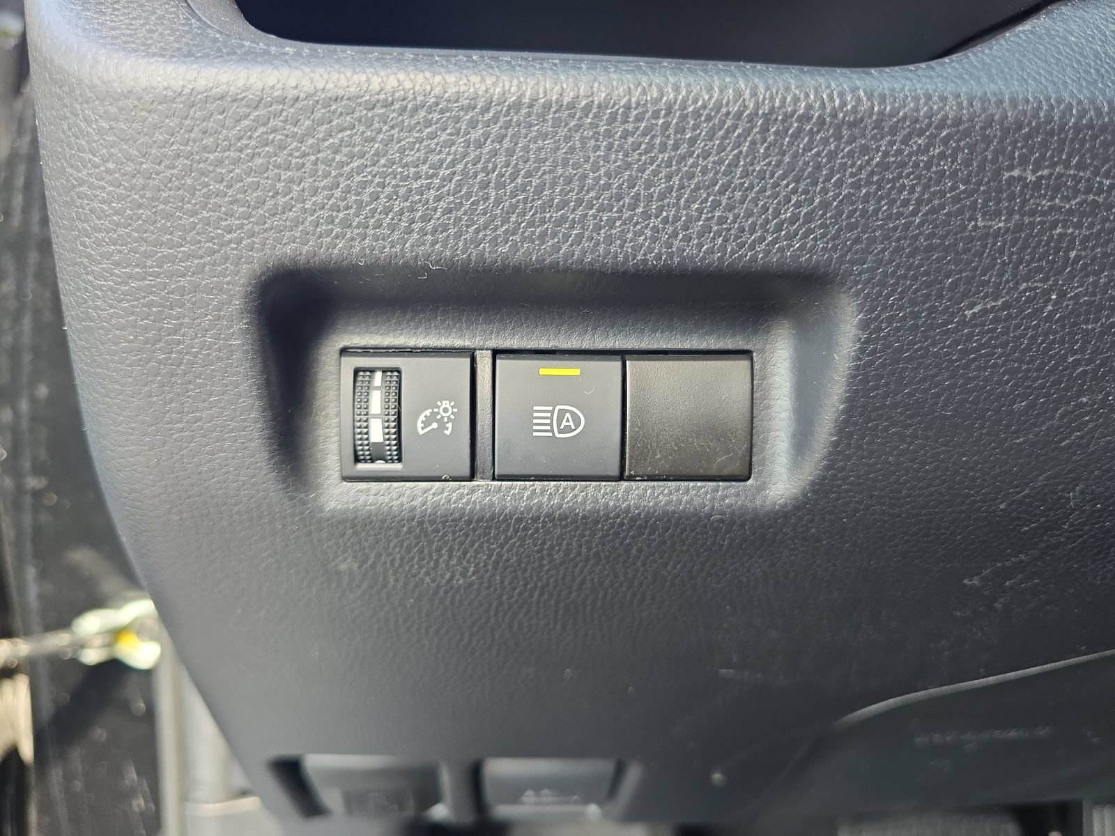 Used 2024 Toyota RAV4 LE FWD image 20