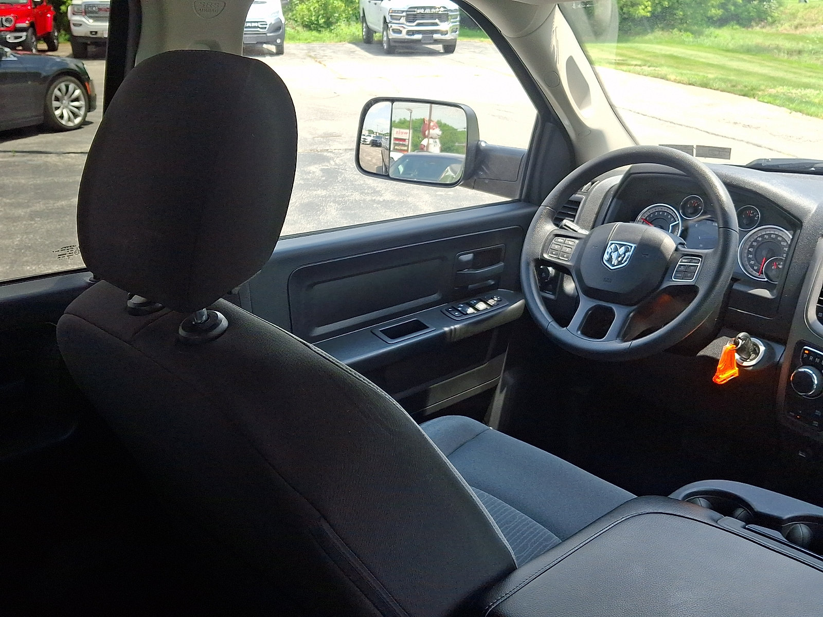 Certified 2024 RAM 1500 Tradesman w/ Tradesman SXT Package AWD/4WD image 15