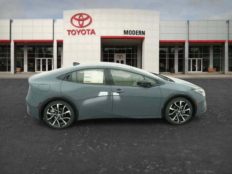 New 2026 Toyota Prius Plug-In Hybrid FWD image 5