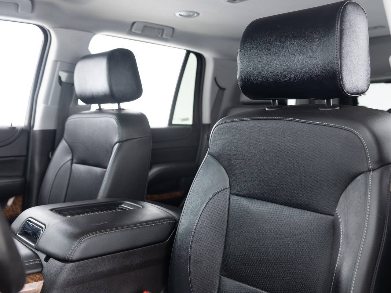 Used 2018 Chevrolet Tahoe Premier AWD/4WD image 26