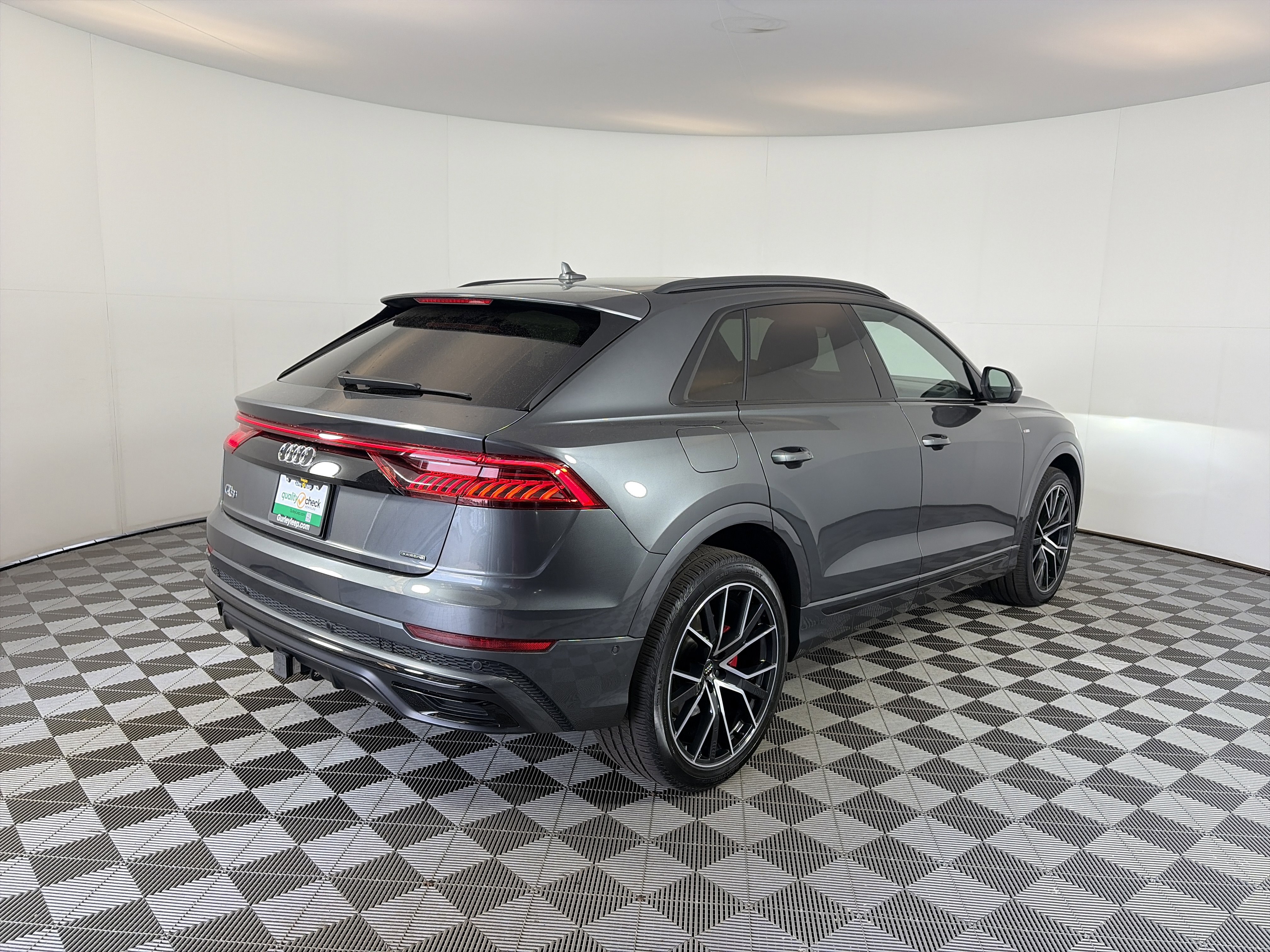 Used 2019 Audi Q8 Prestige AWD/4WD image 10