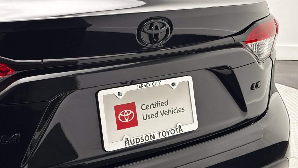 Certified 2026 Toyota Corolla LE FWD image 8