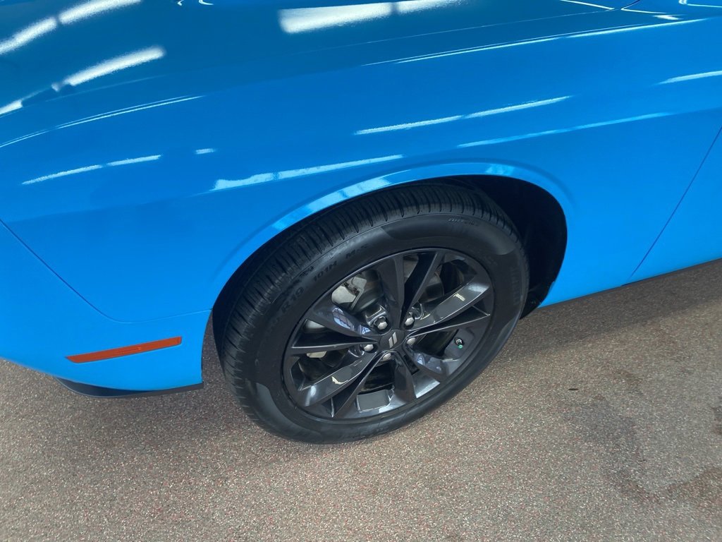 Certified 2023 Dodge Challenger SXT w/ Blacktop Package image 4