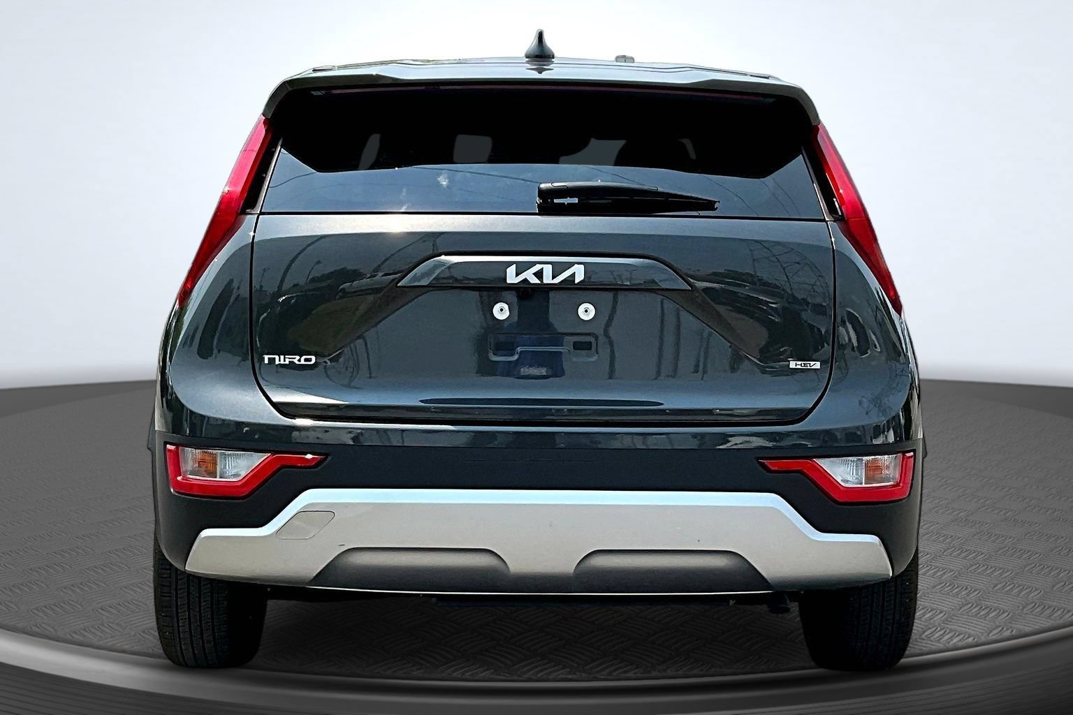 Used 2026 Kia Niro LX FWD image 4
