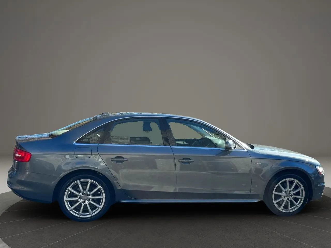 Used 2015 Audi A4 2.0T Premium Plus w/ Premium Plus Package image 4