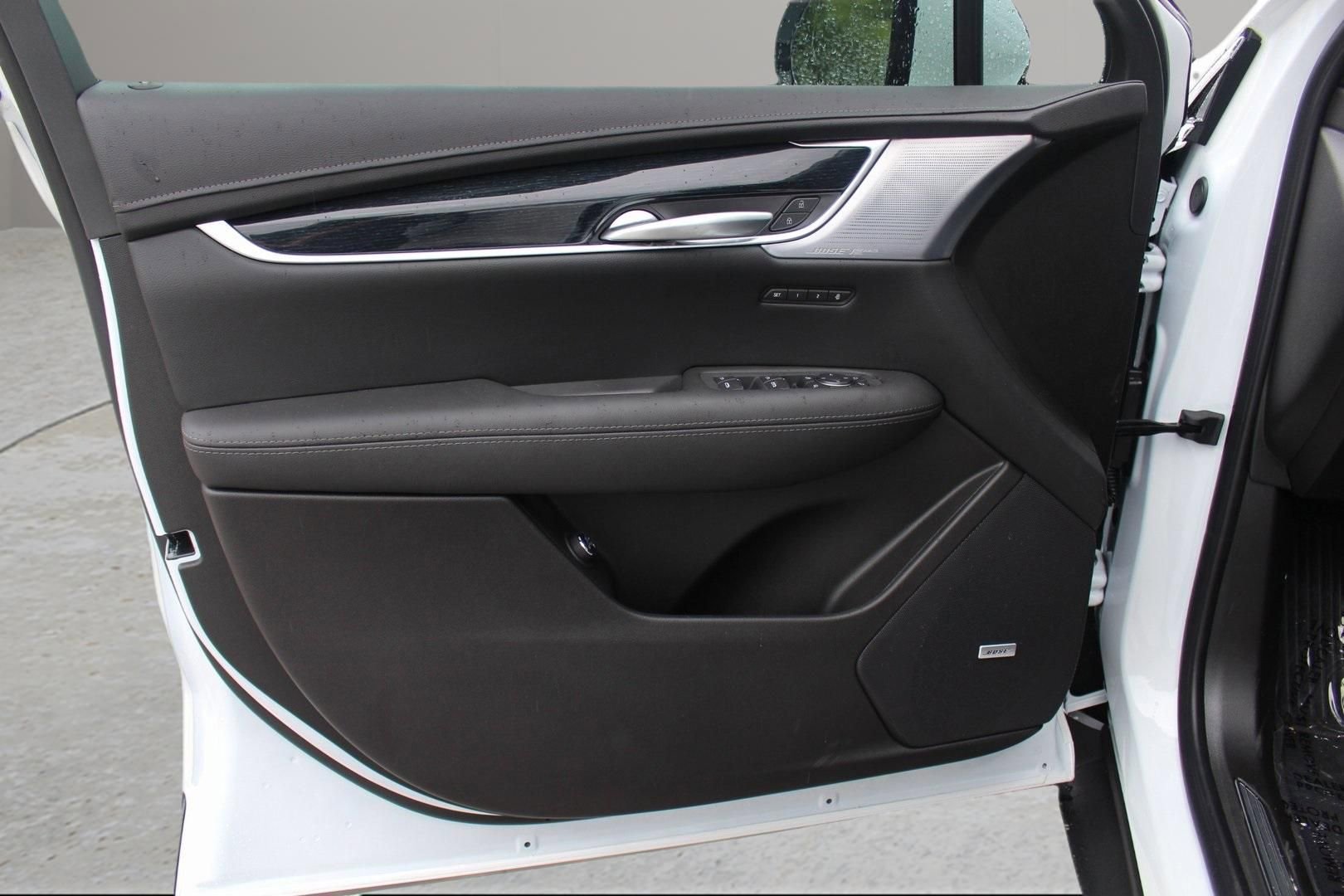 New 2025 Cadillac XT5 Premium Luxury w/ LPO, Floor Liner Package image 10