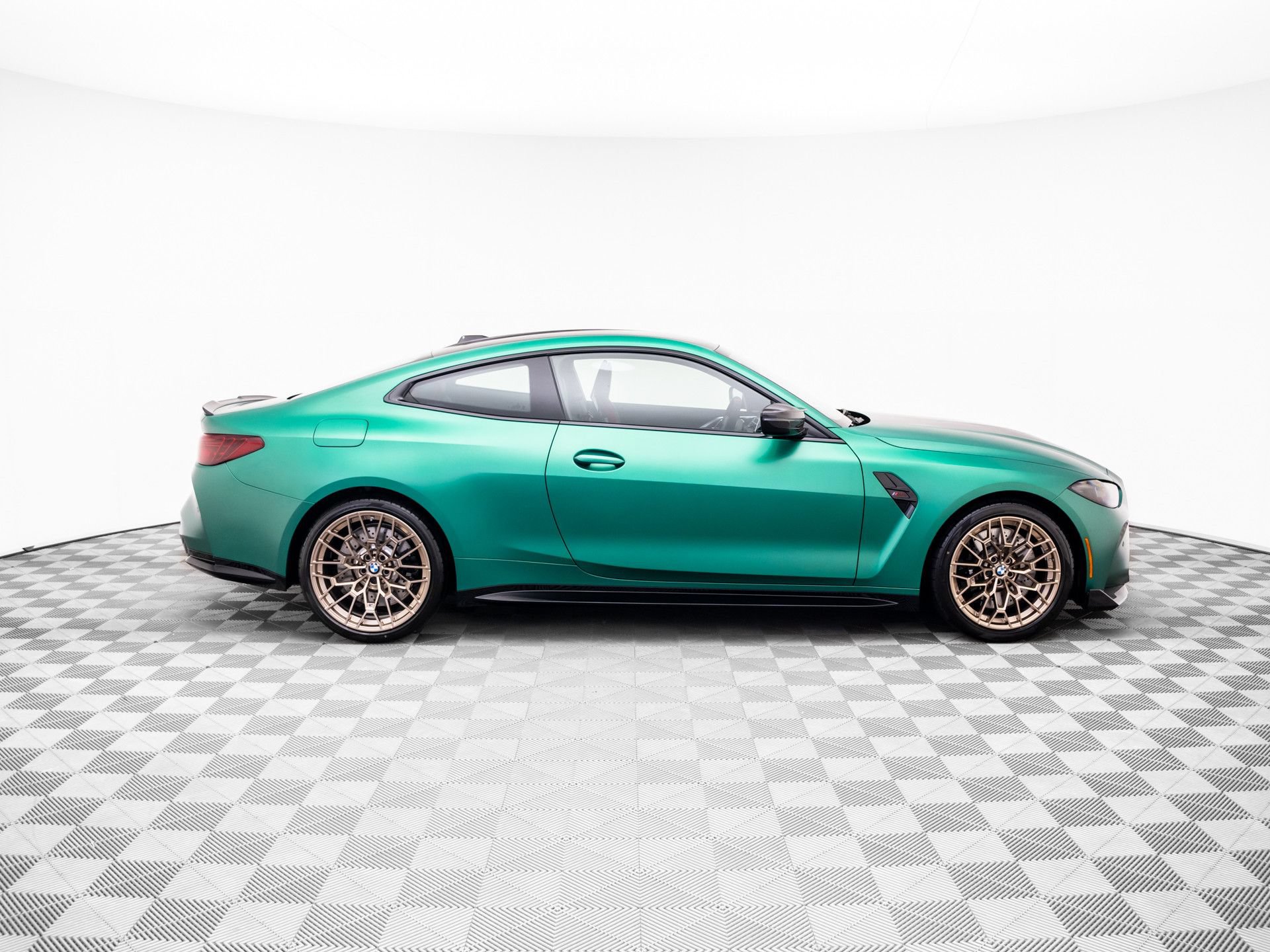 Used 2025 BMW M4 CS AWD/4WD image 7