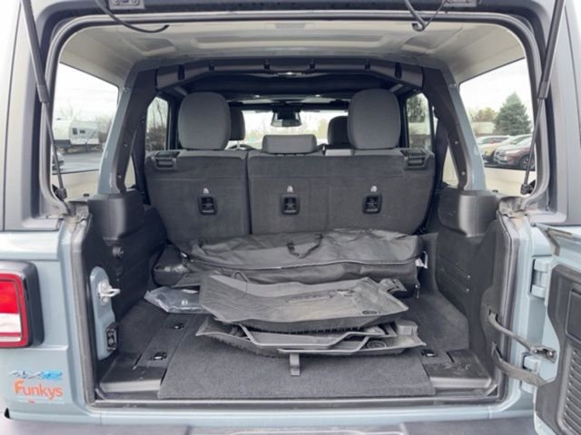 Used 2025 Jeep Wrangler Willys 4xe image 12