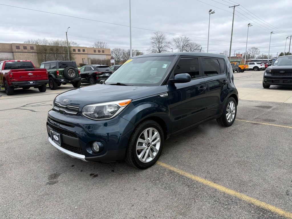 Used 2017 Kia Soul + image 27