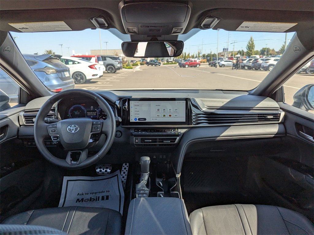 Used 2025 Toyota Camry XSE image 28