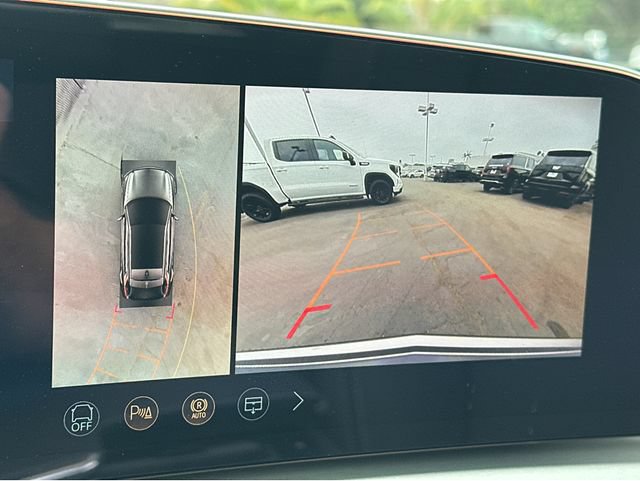 New 2026 Cadillac Lyriq Luxury w/ LPO, Floor Liner Package AWD/4WD image 20