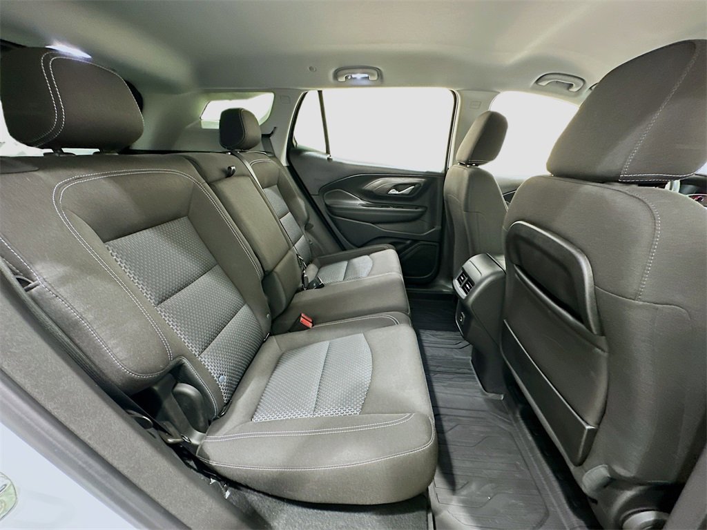 Used 2023 GMC Terrain SLE w/ Driver Convenience Package image 27