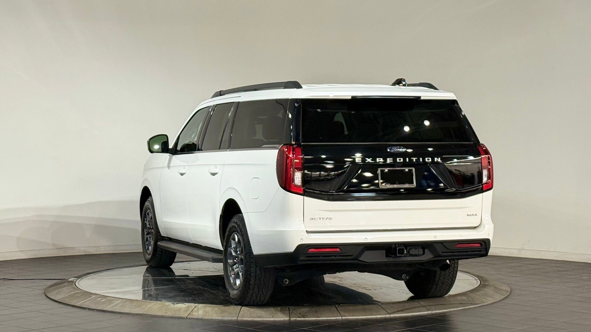 Used 2025 Ford Expedition Max Active image 7