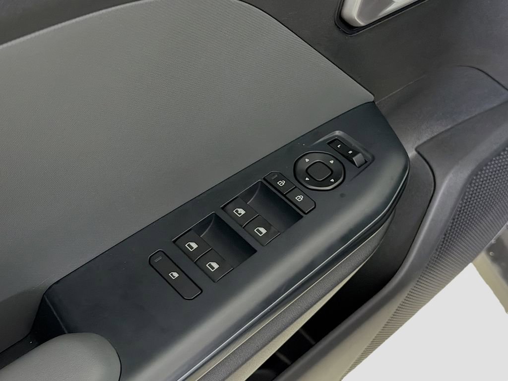 Used 2025 Kia K4 LX image 20