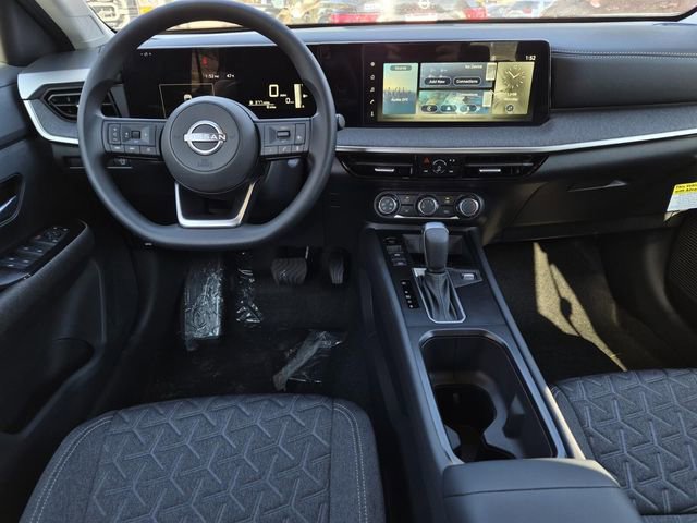 Used 2025 Nissan Kicks SV w/ Illumination Package image 10