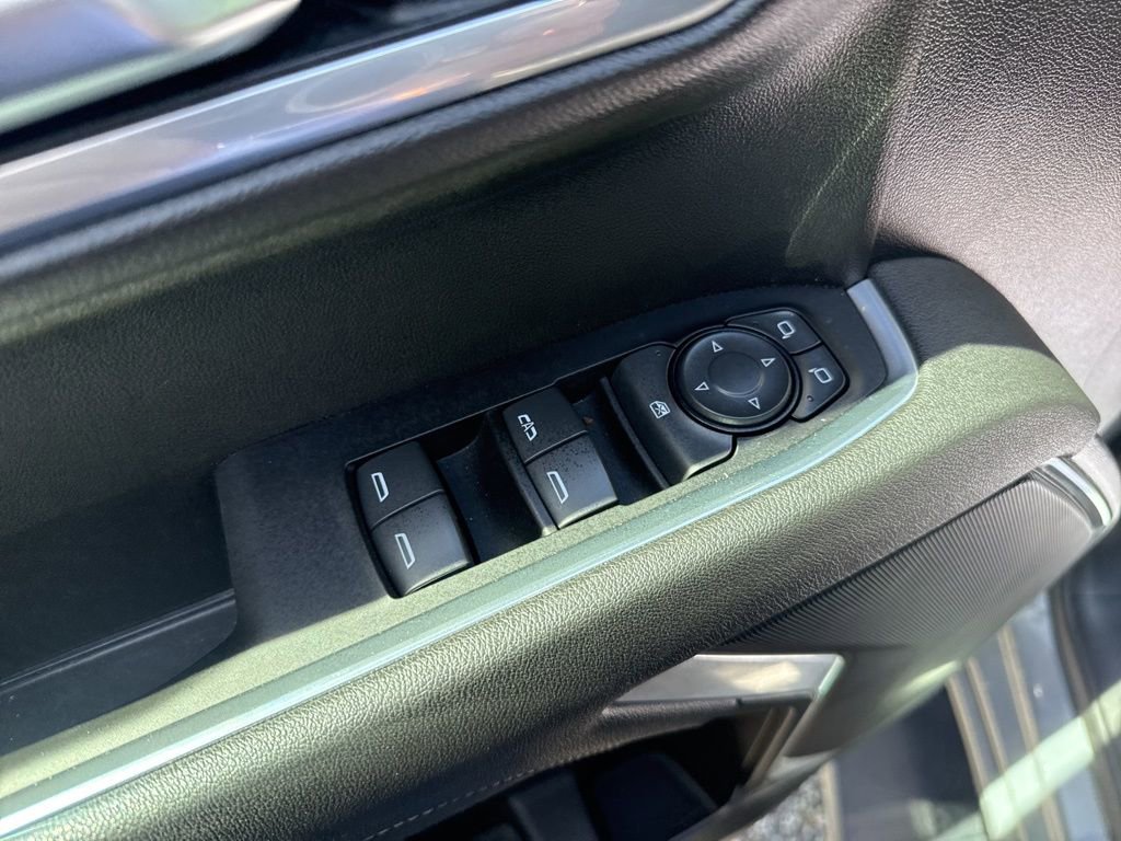 Used 2025 GMC Sierra 1500 SLE w/ Preferred Package AWD/4WD image 11