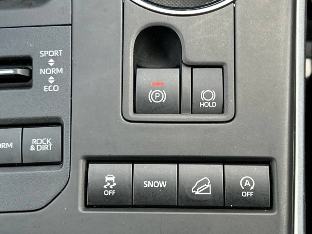 Used 2022 Toyota Highlander XLE AWD/4WD image 69