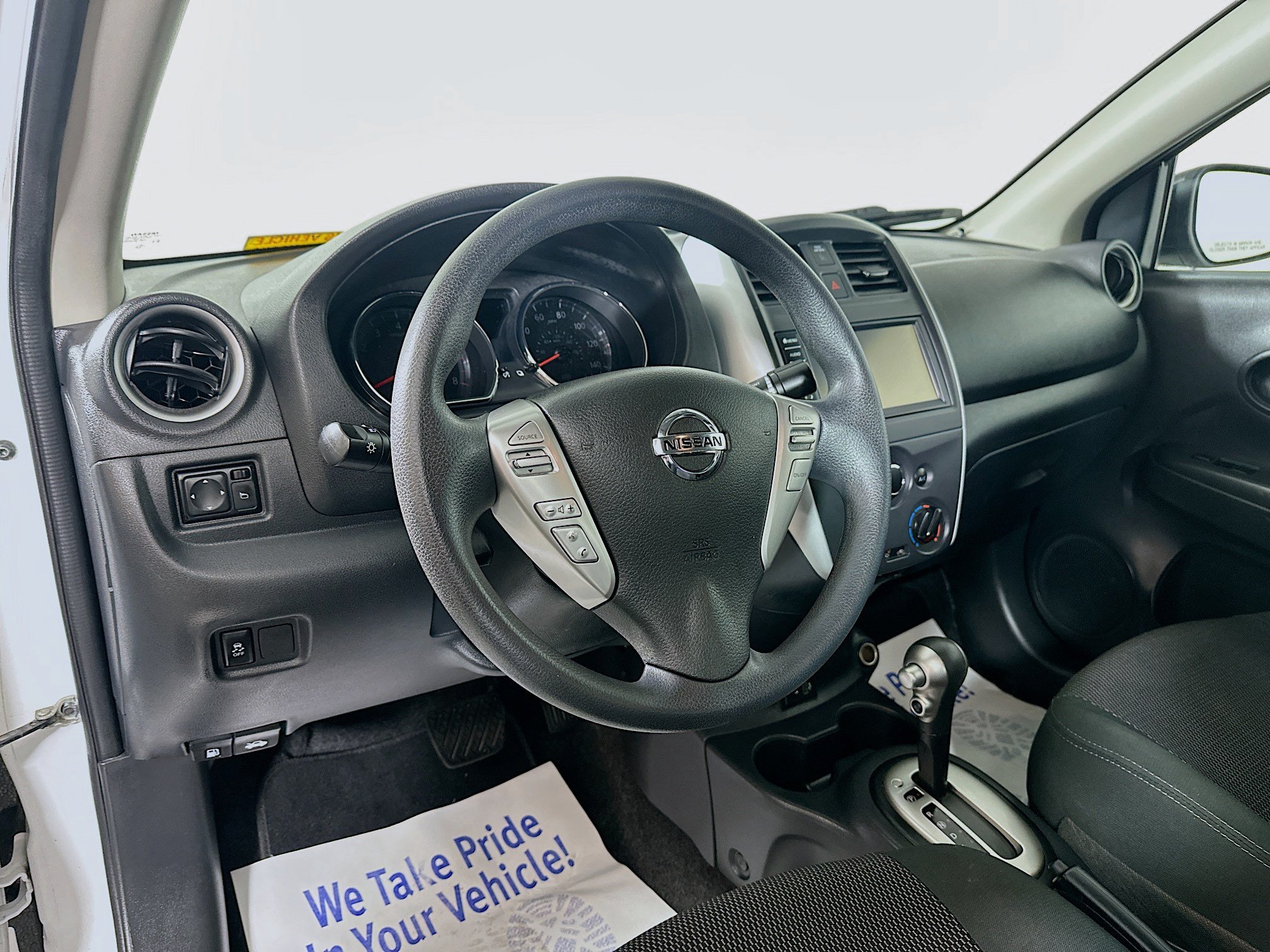 Used 2019 Nissan Versa SV FWD image 9