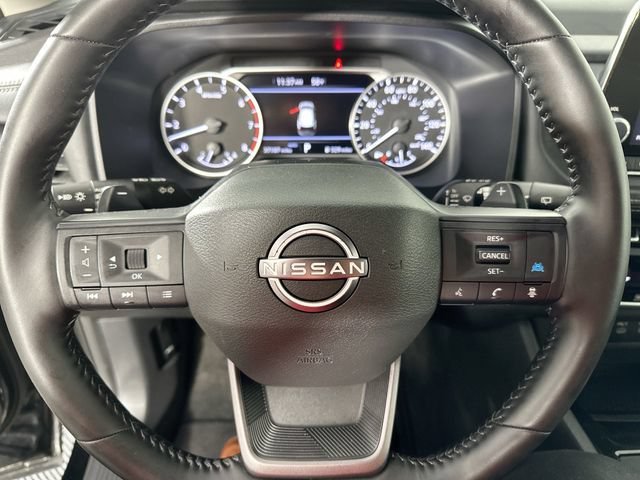 Used 2025 Nissan Rogue SV AWD/4WD image 19