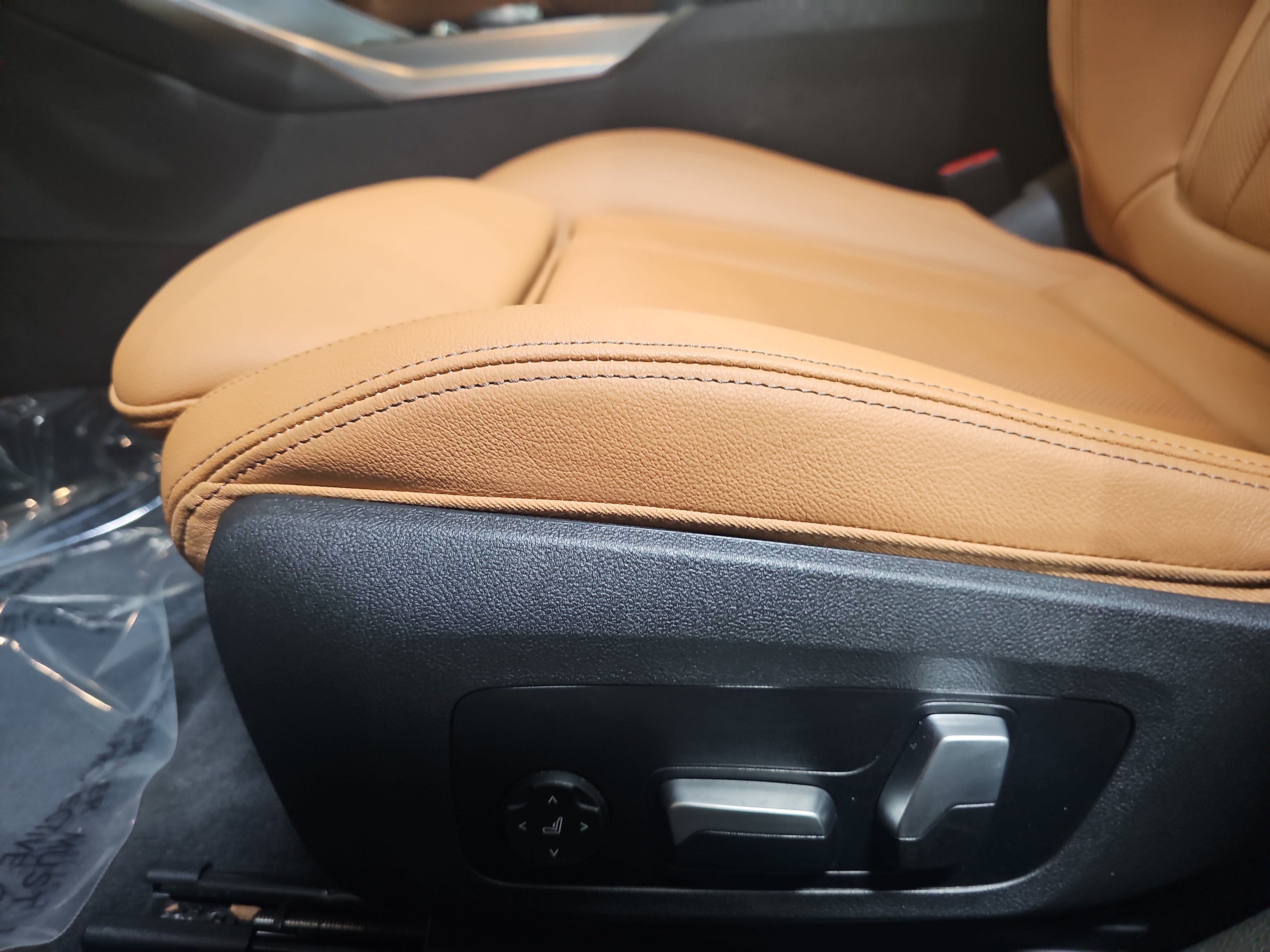 Used 2023 BMW i4 eDrive35 w/ Premium Package RWD image 31