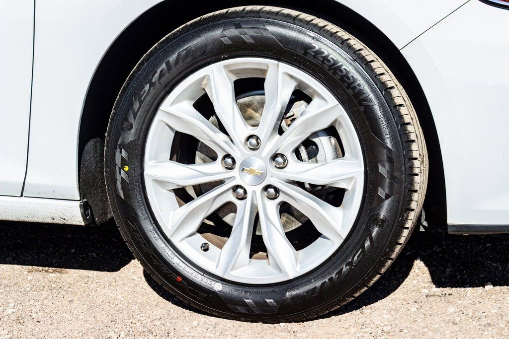 Used 2024 Chevrolet Malibu LT image 10