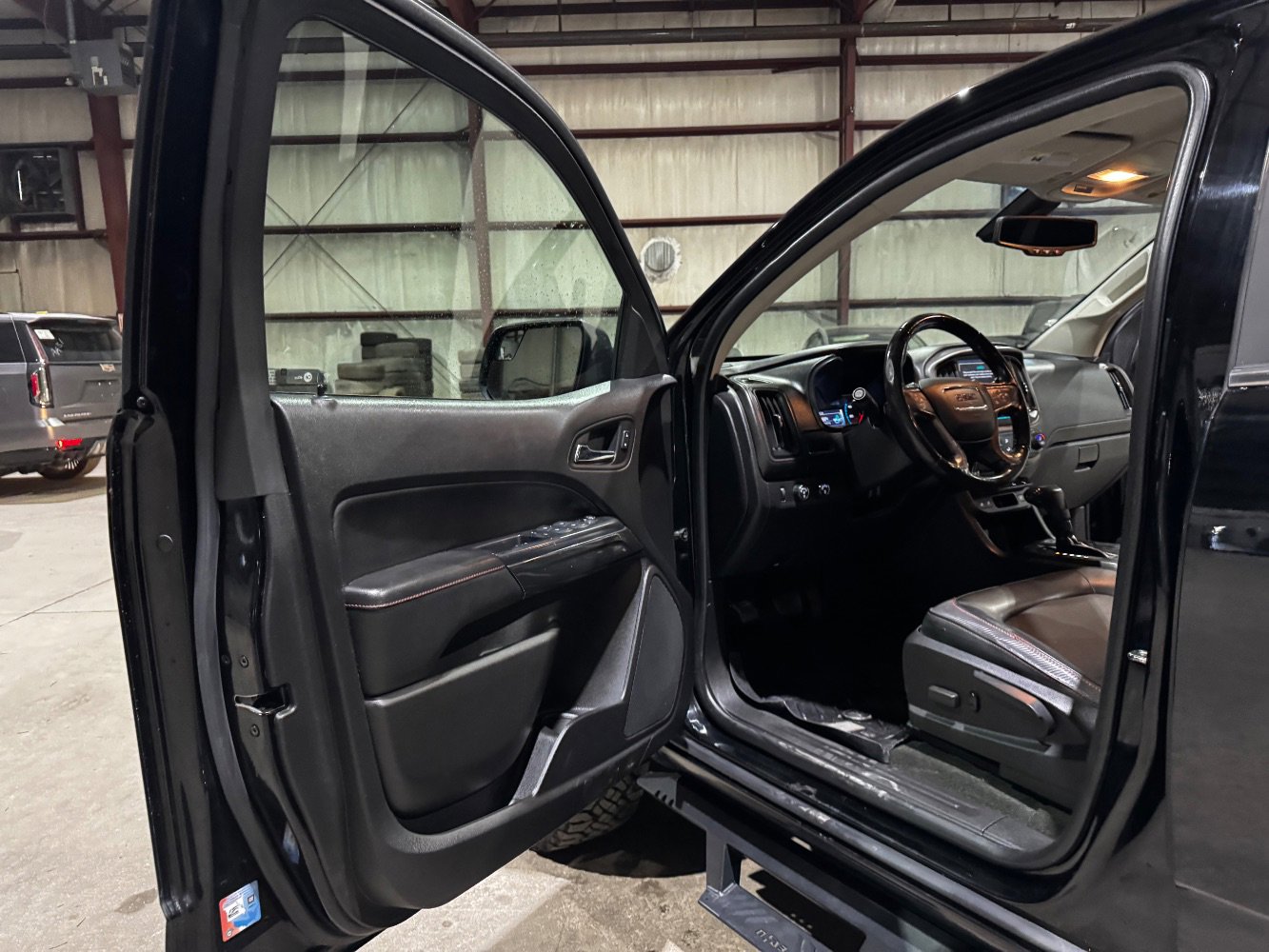 Used 2018 GMC Canyon All Terrain w/ All Terrain X Package AWD/4WD image 12