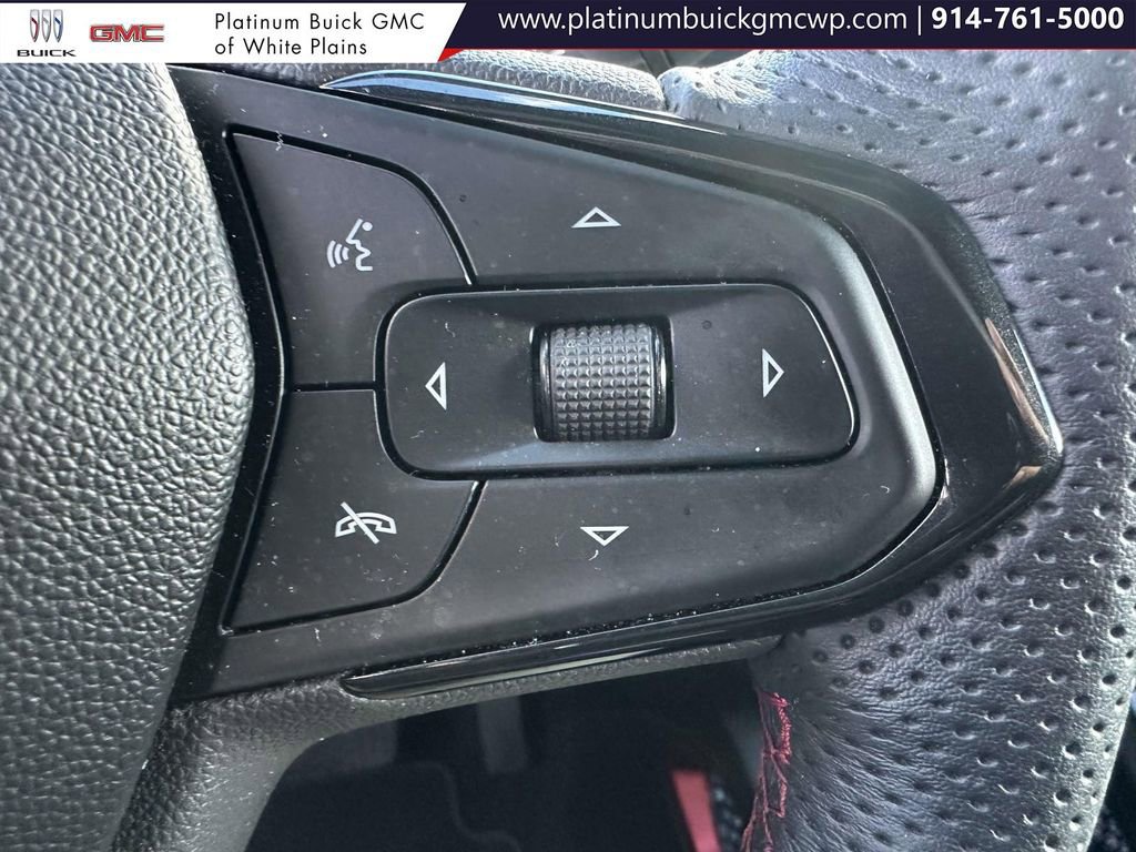 Used 2023 Chevrolet TrailBlazer RS w/ Convenience Package image 32