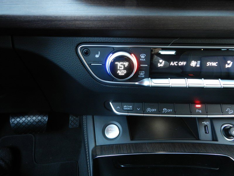 Used 2023 Audi Q5 2.0T Premium Plus w/ Premium Plus Package AWD/4WD image 43