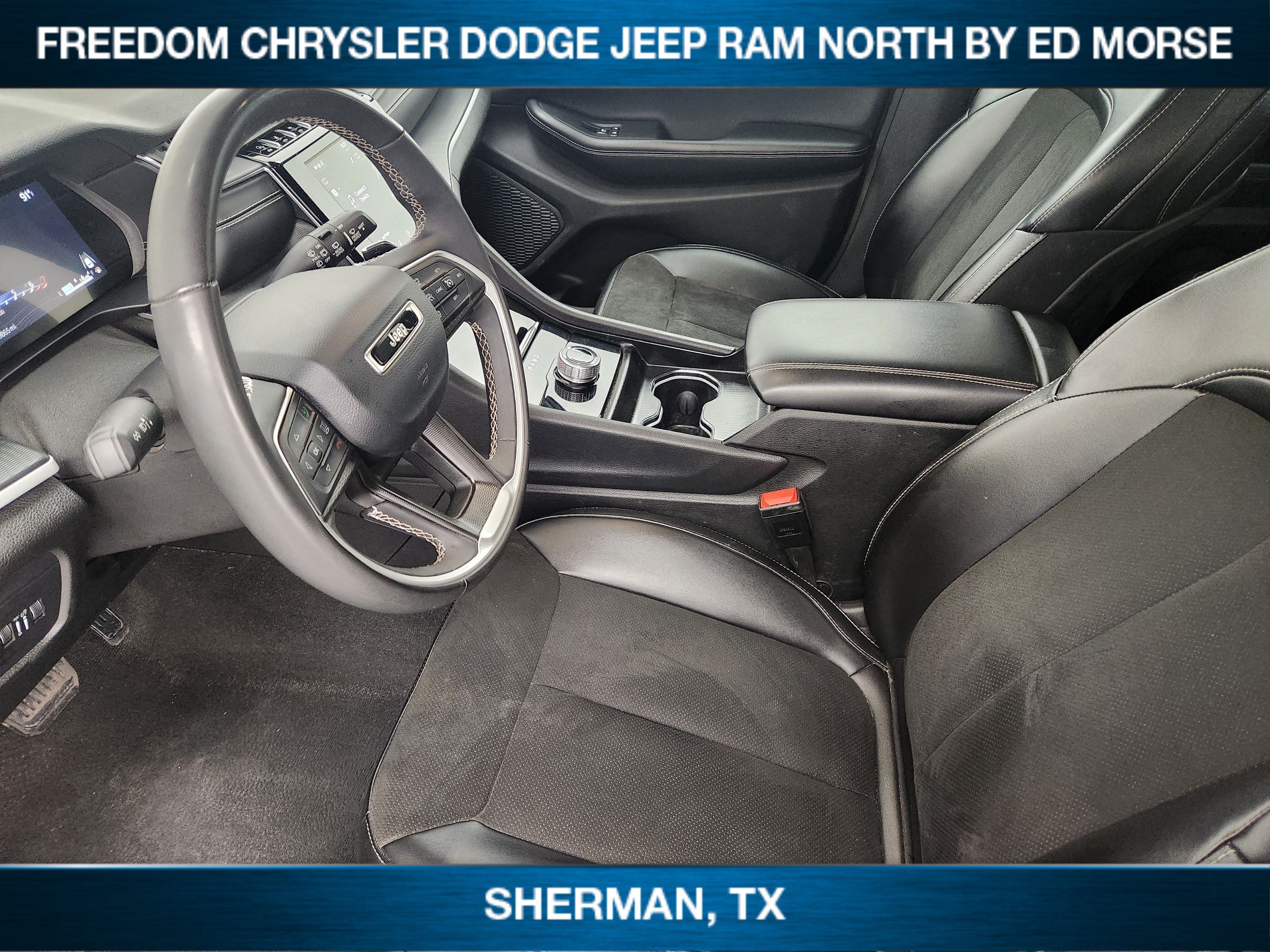 Used 2024 Jeep Grand Cherokee L Laredo AWD/4WD image 8